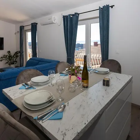 Koko * Makarska