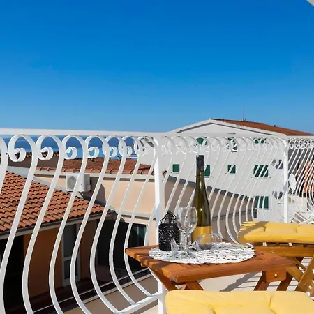 Koko Apartment Makarska