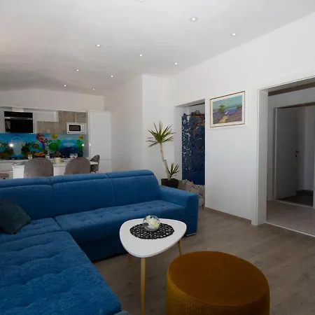 Apartment Koko Makarska